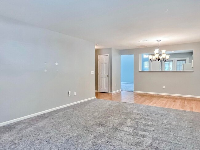 Building Photo - Coosaw Creek 3 bedroom Townhome