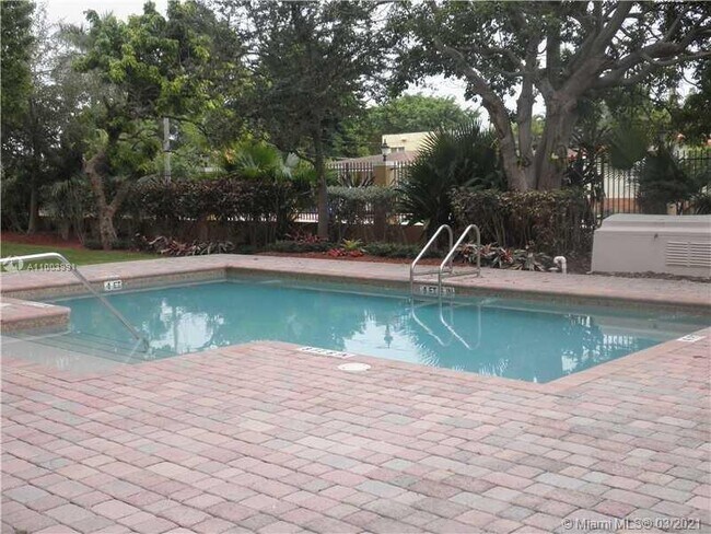 Building Photo - 3530 SW 22nd St