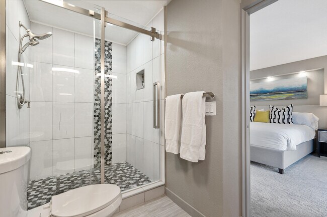 Building Photo - 2222 E Via Escuela