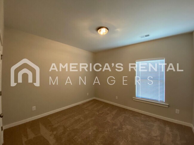 Building Photo - Home for Rent in Thorsby, AL!!! Available to View Now!!!