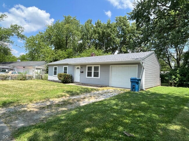 Building Photo - 3831 Bennett Dr