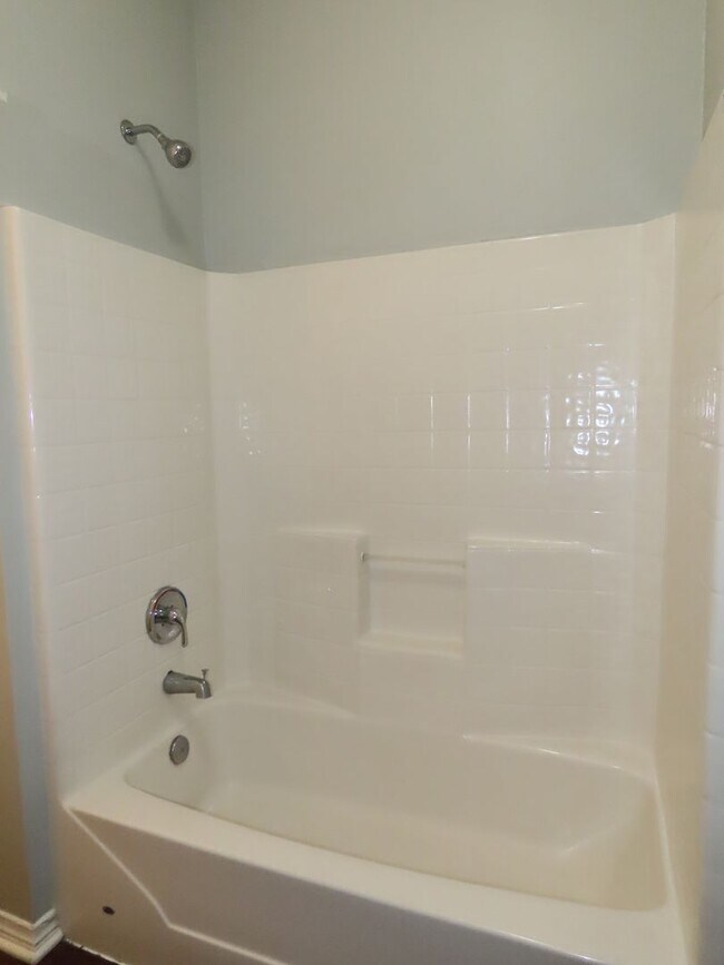 Building Photo - 2434 Haverhill Dr