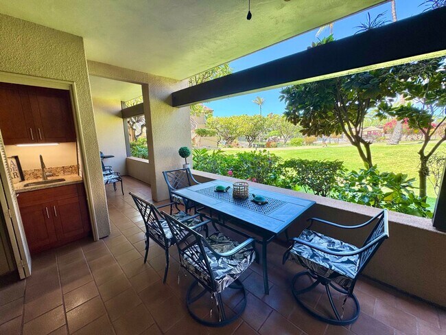 Building Photo - Resort Living- Large 2 bed 2 bath Condo at Kaanapali Royal