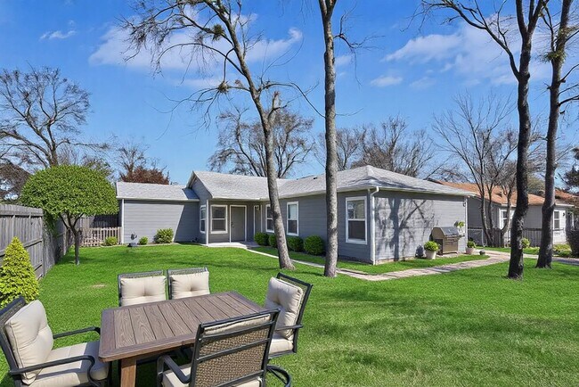 Building Photo - 6205 Lovett Ave
