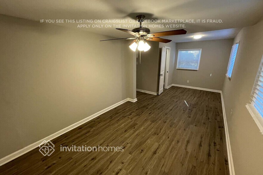 Building Photo - 406 Meadowview Dr