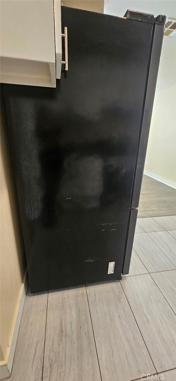 Building Photo - 1631 E 85th St