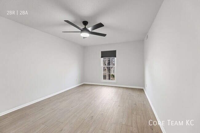 Building Photo - 2900 W 53rd St
