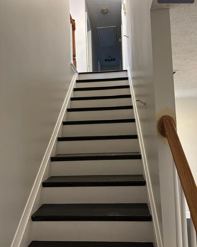 Building Photo - Bright & Move-In Ready Home with Private Backyard in the Heart of Dacula – Near Parks, Schools & ...