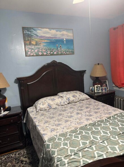 Building Photo - 74-11-74-97 97th Ave