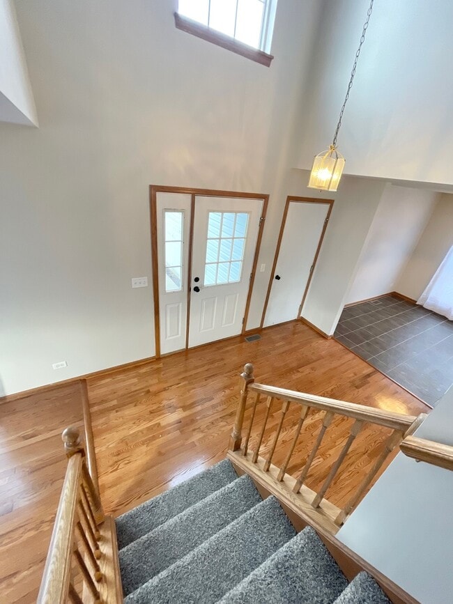 Building Photo - 1814 Van Dyke Ln