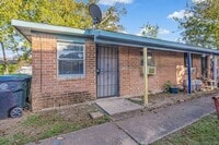 Building Photo - 4720 Carmen St