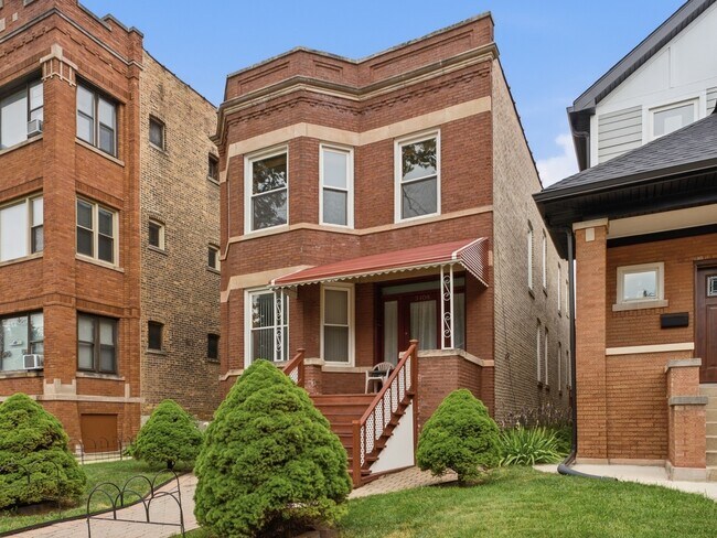 Building Photo - 3408 N Springfield Ave