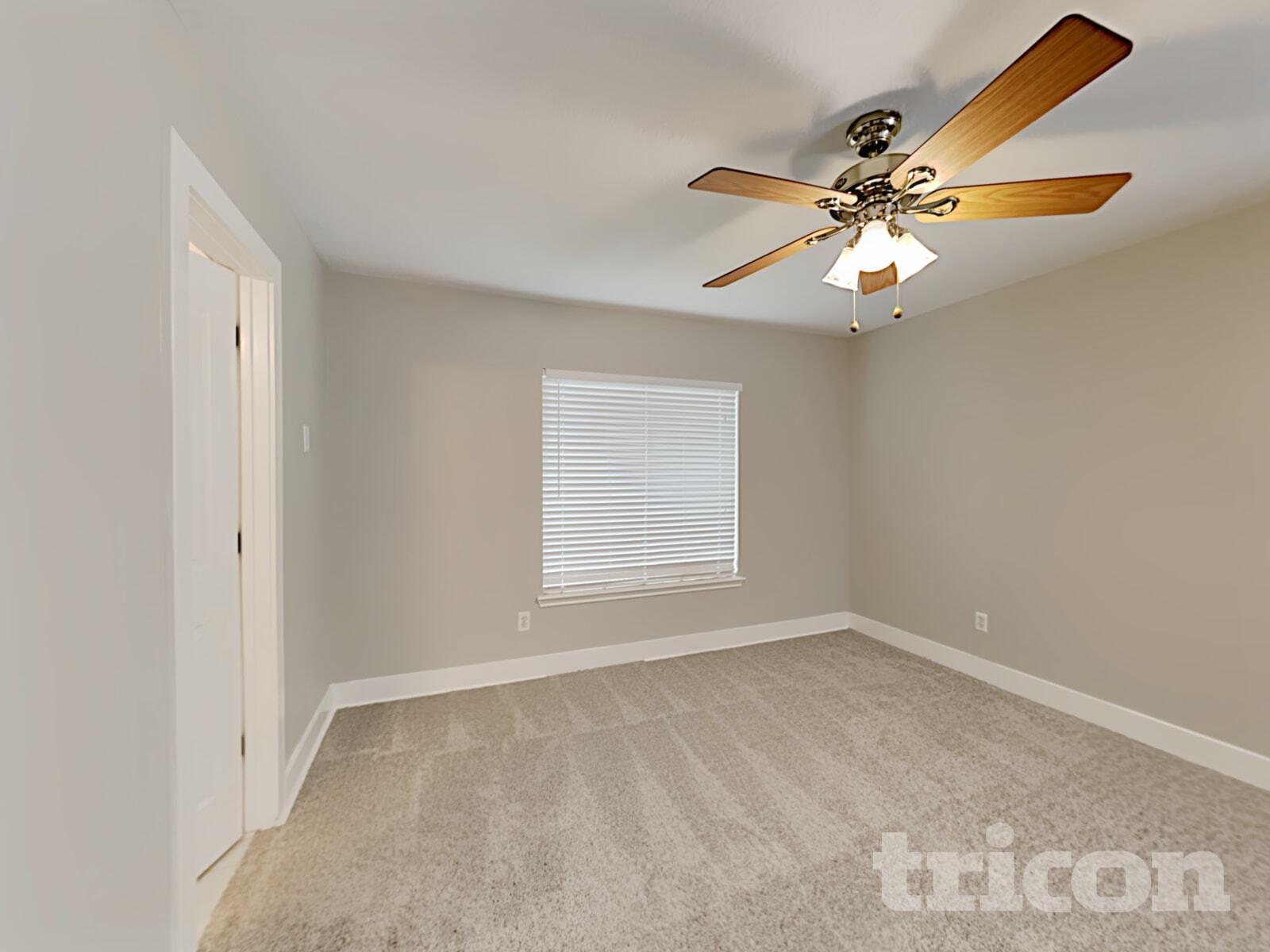 Building Photo - 21880 Silver Oak Ct