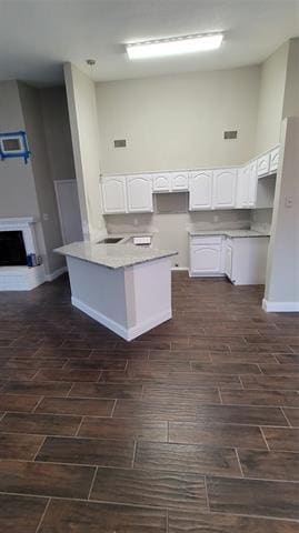 Building Photo - 2030 Oak Creek Ct