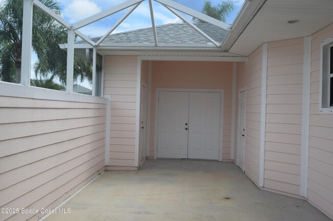 Building Photo - 1170 Eleuthera Dr NE