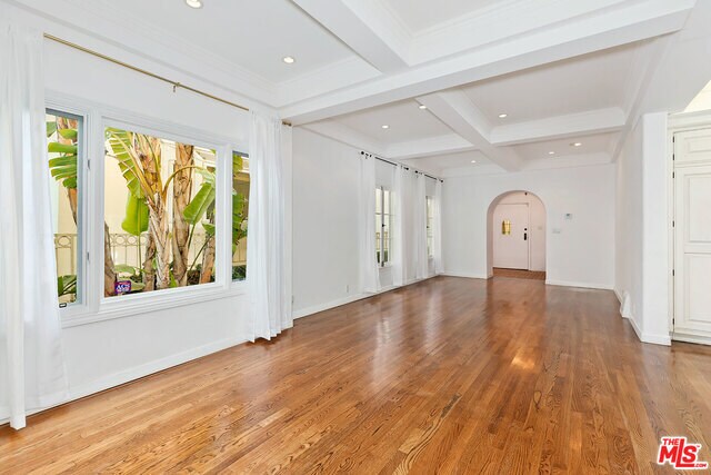 Building Photo - 214 S Medio Dr