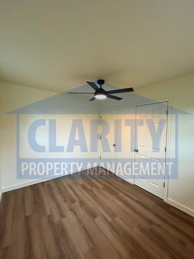 Building Photo - Three bedroom ranch-style home!