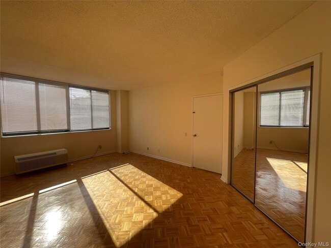Building Photo - 50 E Hartsdale Ave
