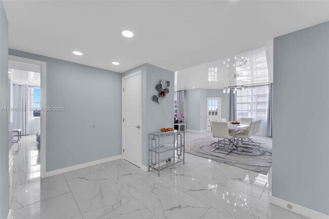 Building Photo - 1980 S Ocean Dr