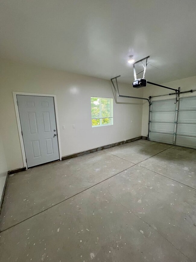 Building Photo - ASANANTONIO #C