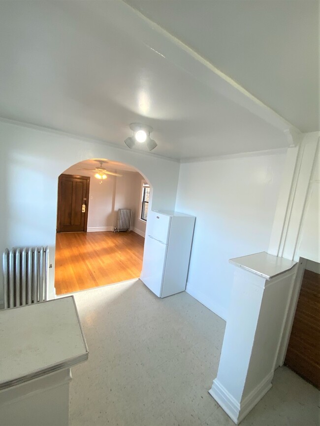 Building Photo - 4007 N Kildare Ave