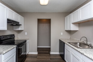 Interior Photo - The Reserve at Opelika