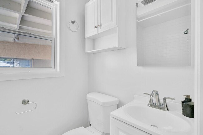 bathroom with shower - 2935 Westwood Blvd