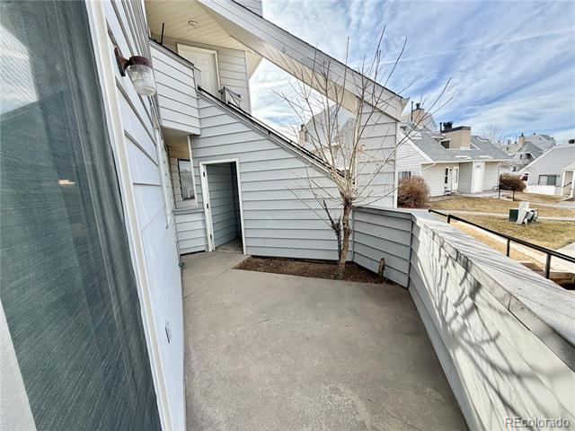 Building Photo - 17090 E Ford Dr