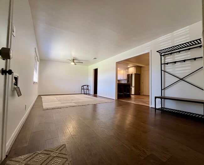 Building Photo - 6581 Patrick Dr