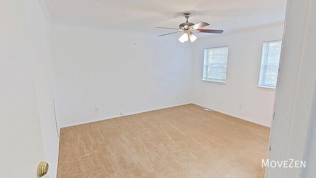 Building Photo - 5813 Nottoway Ct