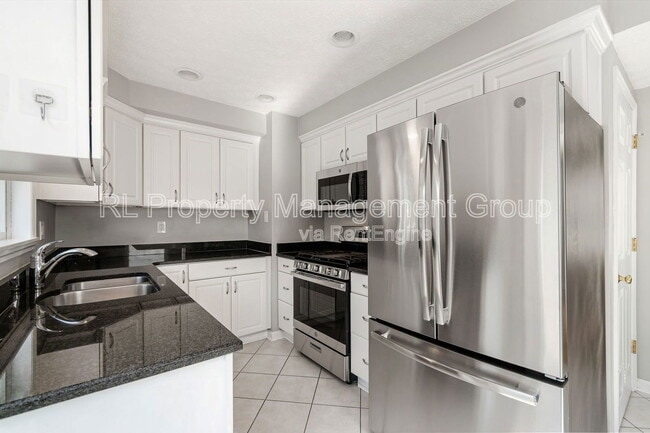 Building Photo - 459 Blenheim Rd