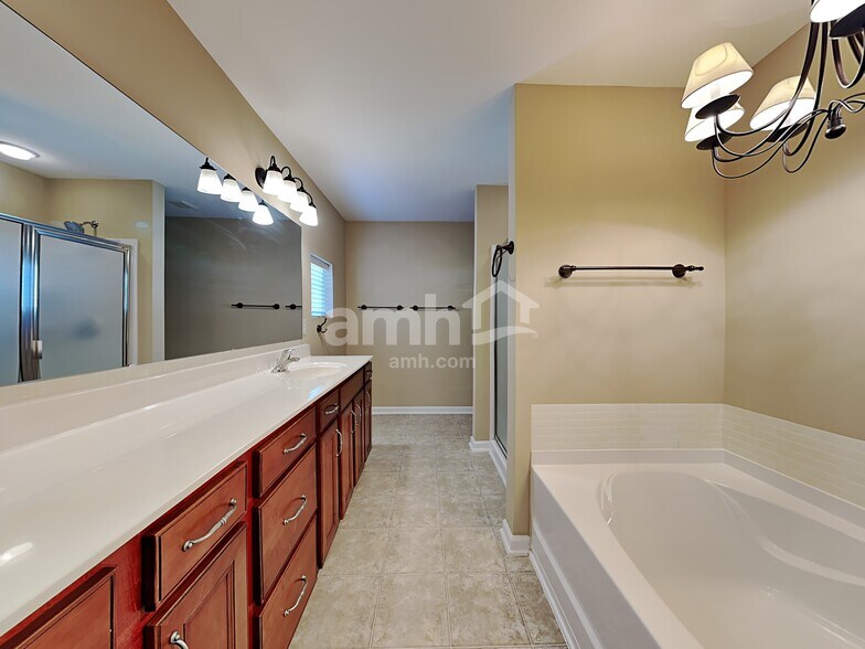 Building Photo - 3516 Medlock Ter