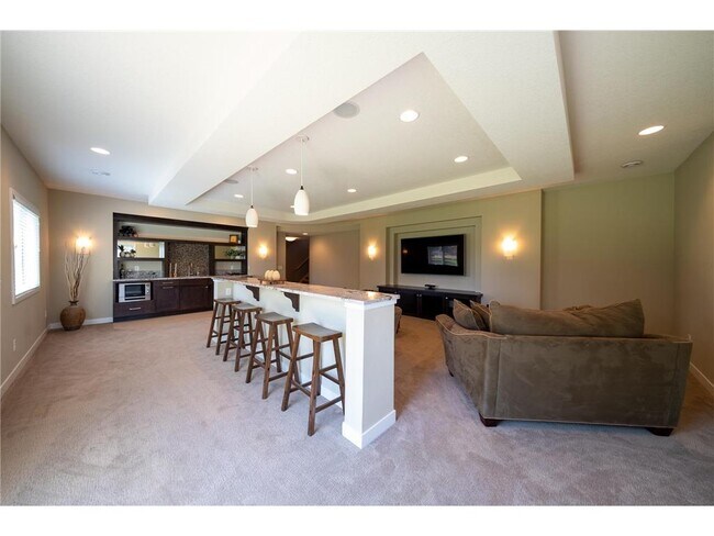 Building Photo - 6531 Century Ln