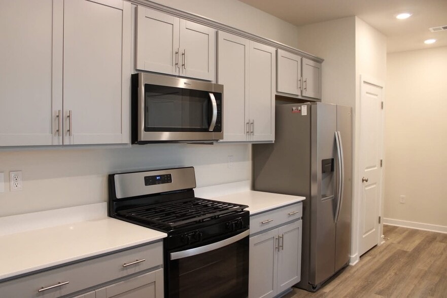 Building Photo - 1745 Lawder Cir