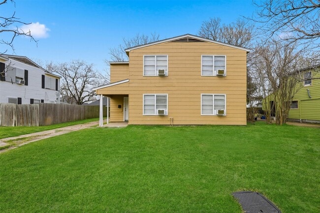 Building Photo - 1114 1st Ave N