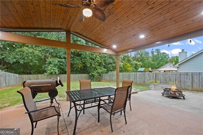 Building Photo - 4945 Cottonwood Tr