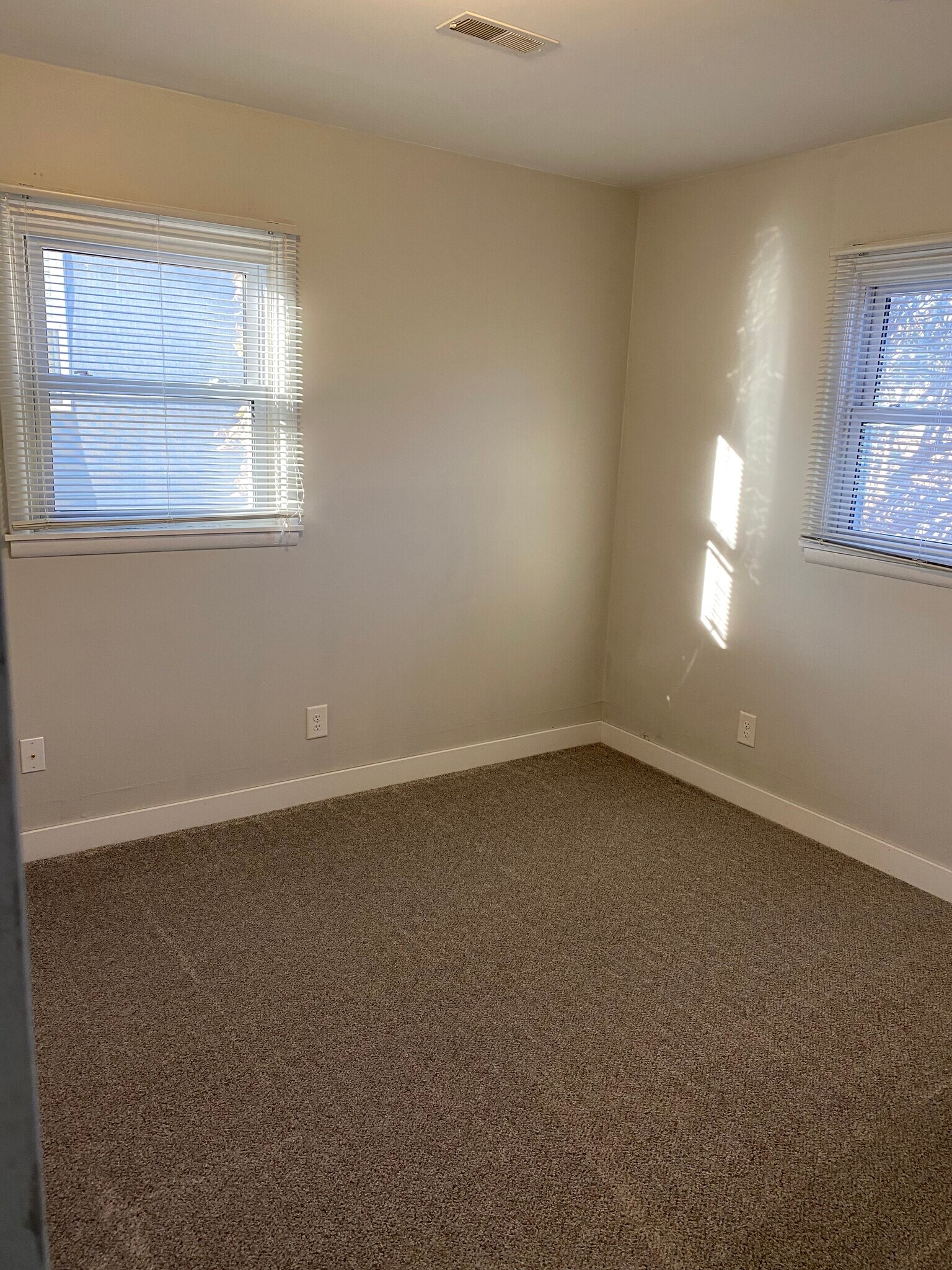 Building Photo - 43 Fairmont Boulevard