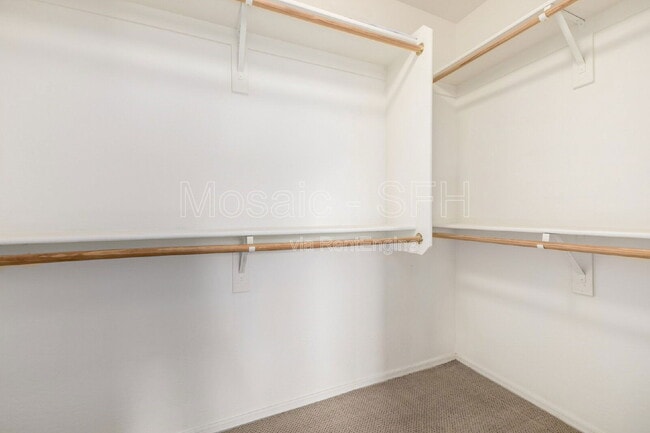 Building Photo - 2656 E Boston St