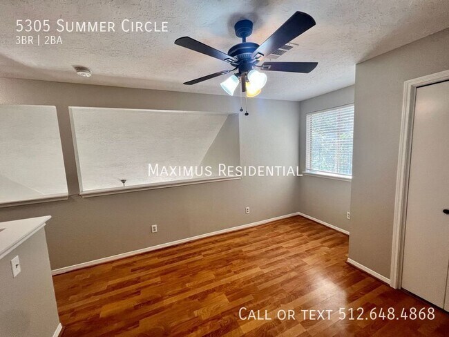 Building Photo - 5305 Summer Cir