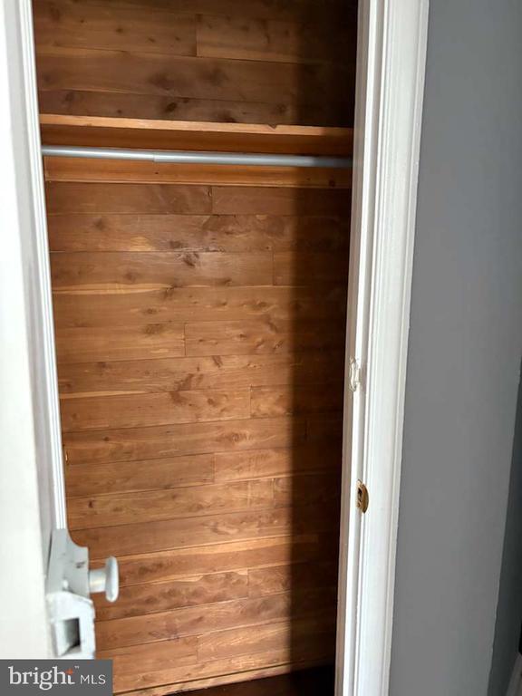 Building Photo - 5718 Woodbine Ave