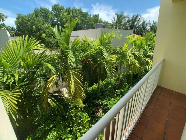 Building Photo - 1853 Jefferson Ave