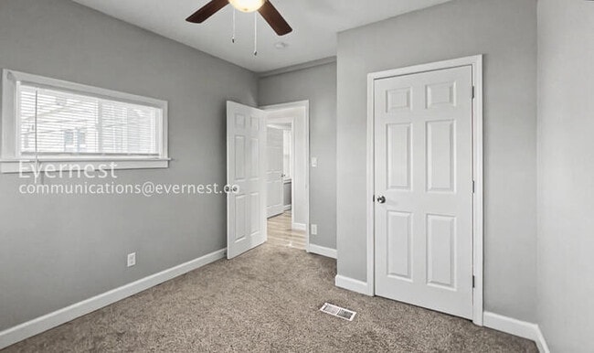 Building Photo - 4 Bed/3 Bath Home with In-Unit Laundry / Available Now!