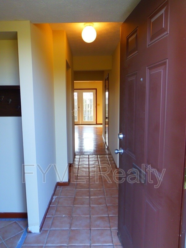 Building Photo - 2011 Baldwin Rd