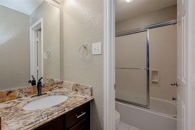 Building Photo - 1419 Kyle Hill Ln