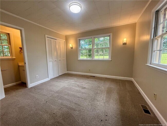 Building Photo - 5325 Trampas Ct