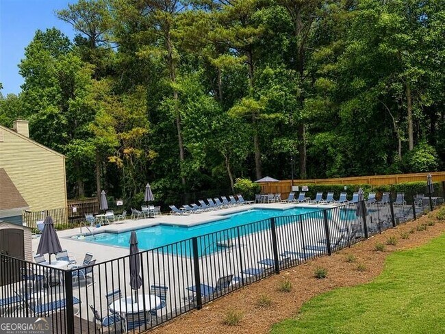 Building Photo - 3539 Mt Vernon Cir