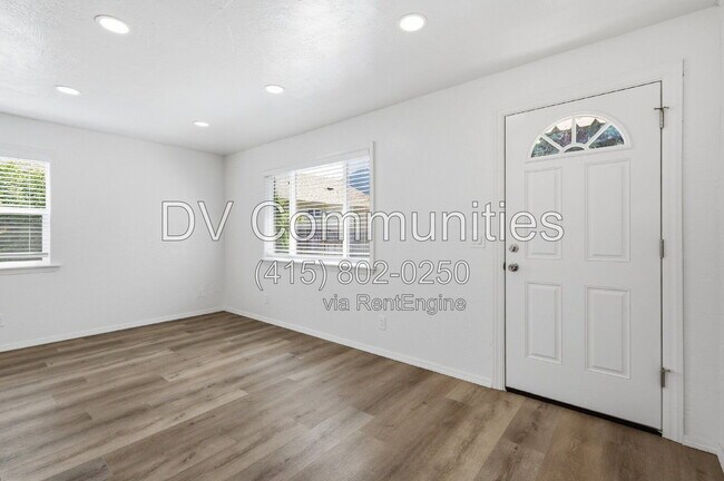 Building Photo - 47803 Harris St