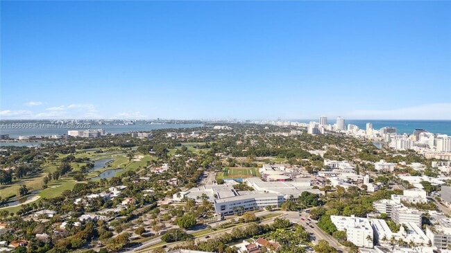 Building Photo - 1881 Washington Ave