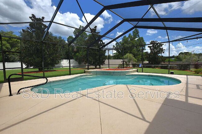 Building Photo - 3203 Highlands Lakeview Cir