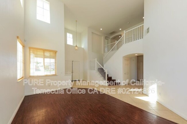 Building Photo - 35964 Camelot Cir